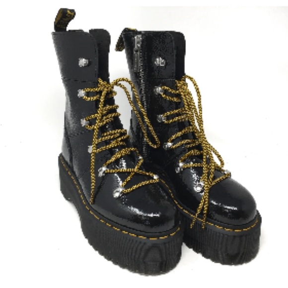 NWT Ghilana Womens platform Dr Martens boots - Picture 3 of 7